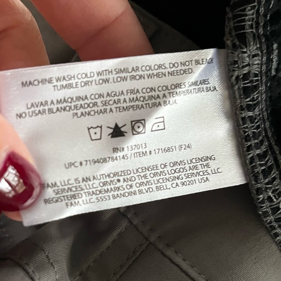 NWT Orvis grey Tech Pants size 40 x 32 - Picture 11 of 13